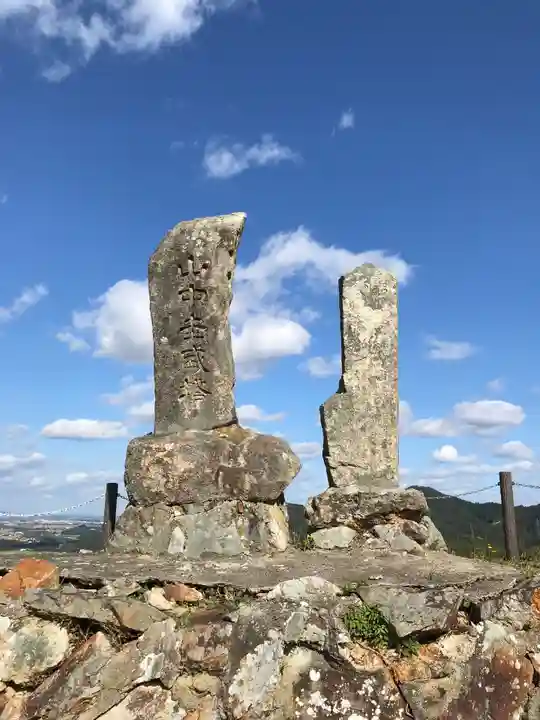 勝日高守神社の周辺