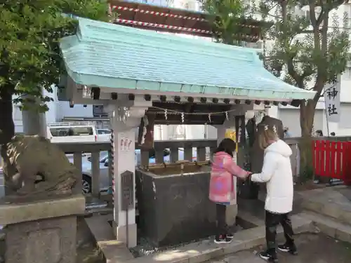 椙森神社の手水舎