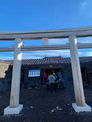 富士山頂上浅間大社奥宮(静岡県)