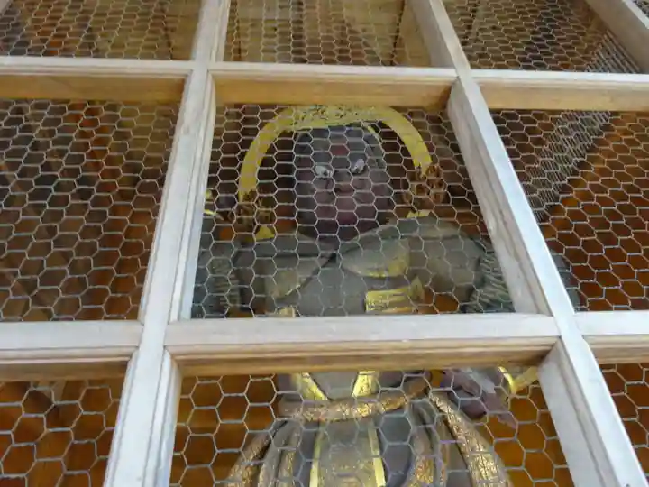 淺間神社(忍野八海)の像