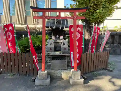 麻布氷川神社の末社