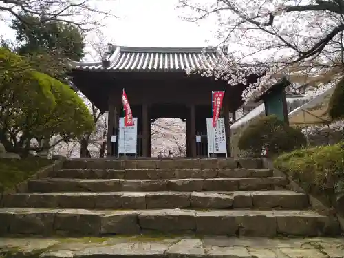 法輪寺の山門