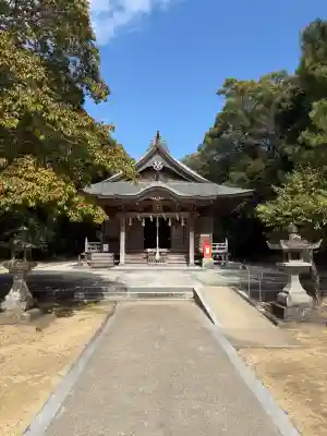 鏡神社の{uncategorized: "未分類", other: "その他", undefined: "問題あり", building: "その他建物", grave: "お墓", sacred_gate: "鳥居", guardian: "狛犬", statue: "像", buddha: "仏像", history: "歴史", nature: "自然", garden: "庭園", animal: "動物", pagoda: "塔", temizu: "手水舎", mountain_gate: "山門・神門", sanctuary: "本殿・本堂", subordinate: "末社・摂社", art: "芸術", scenery: "景色", jizo: "地蔵", ema: "絵馬", goshuin: "御朱印", omikuji: "おみくじ", items: "授与品その他", amulet: "お守り", goshuincho: "御朱印帳", eats: "食事", festival: "お祭り", votive_dance: "神楽", shichigosan: "七五三参", wedding: "結婚式", experience: "体験その他", initially: "初詣", around: "周辺", anti_infection: "感染症対策"}