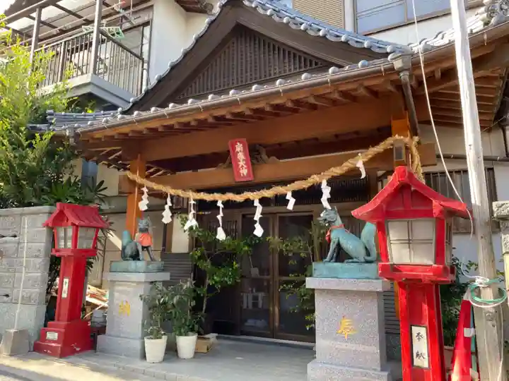 扇森稲荷神社の本殿・本堂