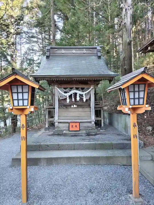 荒浜神社(新倉富士浅間神社境内社)(山梨県)