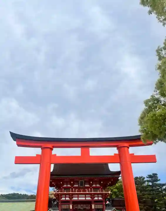 伏見稲荷大社の{uncategorized: "未分類", other: "その他", undefined: "問題あり", building: "その他建物", grave: "お墓", sacred_gate: "鳥居", guardian: "狛犬", statue: "像", buddha: "仏像", history: "歴史", nature: "自然", garden: "庭園", animal: "動物", pagoda: "塔", temizu: "手水舎", mountain_gate: "山門・神門", sanctuary: "本殿・本堂", subordinate: "末社・摂社", art: "芸術", scenery: "景色", jizo: "地蔵", ema: "絵馬", goshuin: "御朱印", omikuji: "おみくじ", items: "授与品その他", amulet: "お守り", goshuincho: "御朱印帳", eats: "食事", festival: "お祭り", votive_dance: "神楽", shichigosan: "七五三参", wedding: "結婚式", experience: "体験その他", initially: "初詣", around: "周辺", anti_infection: "感染症対策"}