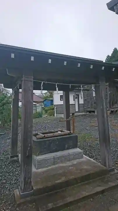 飯野山神社(宮下)の手水舎