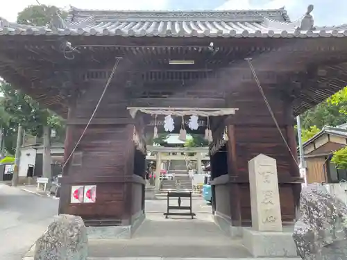白國神社の本殿・本堂
