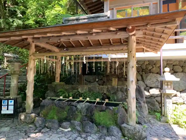 貴船神社の手水舎