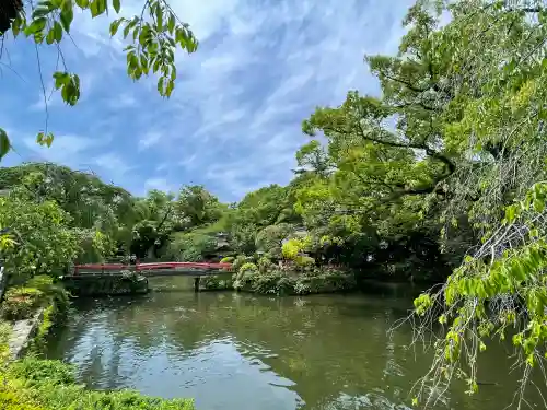 三嶋大社の{uncategorized: "未分類", other: "その他", undefined: "問題あり", building: "その他建物", grave: "お墓", sacred_gate: "鳥居", guardian: "狛犬", statue: "像", buddha: "仏像", history: "歴史", nature: "自然", garden: "庭園", animal: "動物", pagoda: "塔", temizu: "手水舎", mountain_gate: "山門・神門", sanctuary: "本殿・本堂", subordinate: "末社・摂社", art: "芸術", scenery: "景色", jizo: "地蔵", ema: "絵馬", goshuin: "御朱印", omikuji: "おみくじ", items: "授与品その他", amulet: "お守り", goshuincho: "御朱印帳", eats: "食事", festival: "お祭り", votive_dance: "神楽", shichigosan: "七五三参", wedding: "結婚式", experience: "体験その他", initially: "初詣", around: "周辺", anti_infection: "感染症対策"}