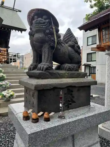 札幌諏訪神社の狛犬
