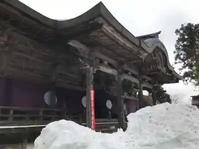 成相寺の本殿・本堂