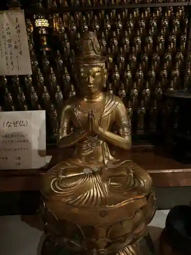 郷照寺の仏像