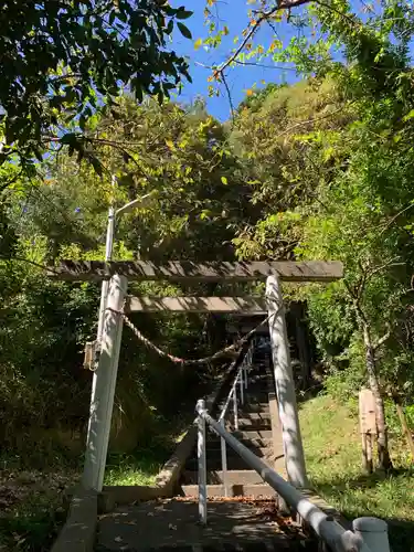 八幡神社の鳥居