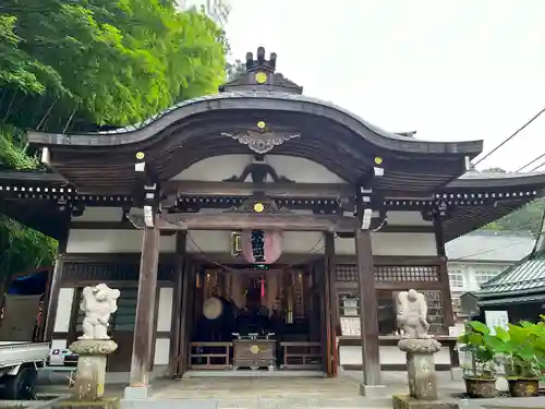 持寳院(多気不動尊)の本殿