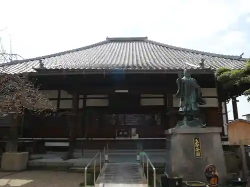 墨染寺（桜寺）の本殿・本堂