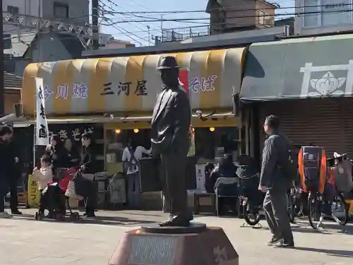 題経寺（柴又帝釈天）の像