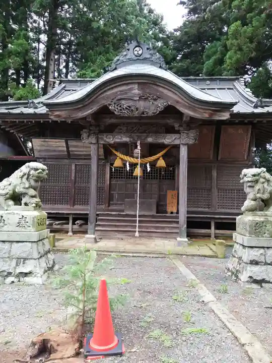 神原田神社の本殿・本堂