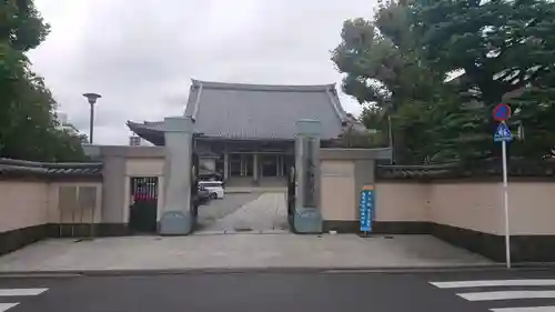 東本願寺の山門