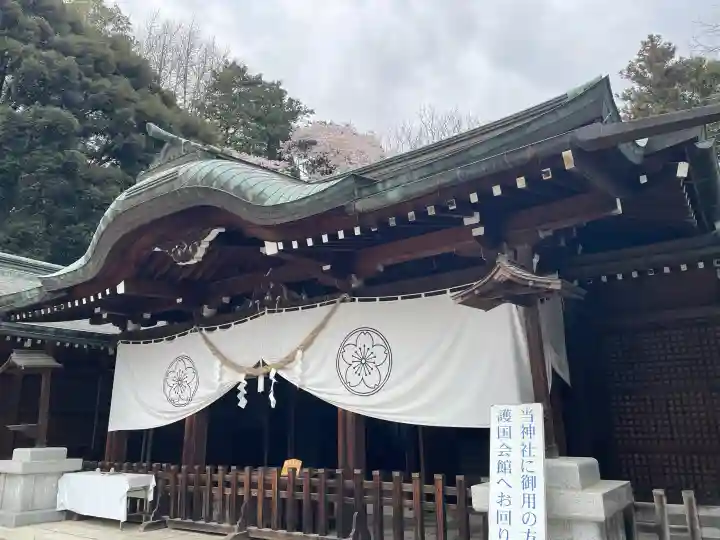 栃木縣護國神社の{uncategorized: "未分類", other: "その他", undefined: "問題あり", building: "その他建物", grave: "お墓", sacred_gate: "鳥居", guardian: "狛犬", statue: "像", buddha: "仏像", history: "歴史", nature: "自然", garden: "庭園", animal: "動物", pagoda: "塔", temizu: "手水舎", mountain_gate: "山門・神門", sanctuary: "本殿・本堂", subordinate: "末社・摂社", art: "芸術", scenery: "景色", jizo: "地蔵", ema: "絵馬", goshuin: "御朱印", omikuji: "おみくじ", items: "授与品その他", amulet: "お守り", goshuincho: "御朱印帳", eats: "食事", festival: "お祭り", votive_dance: "神楽", shichigosan: "七五三参", wedding: "結婚式", experience: "体験その他", initially: "初詣", around: "周辺", anti_infection: "感染症対策"}