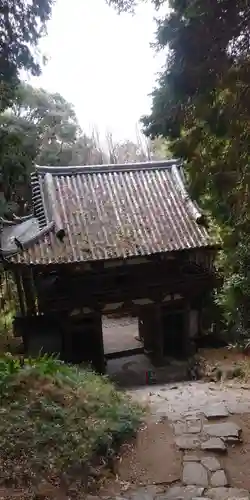 総見寺の山門