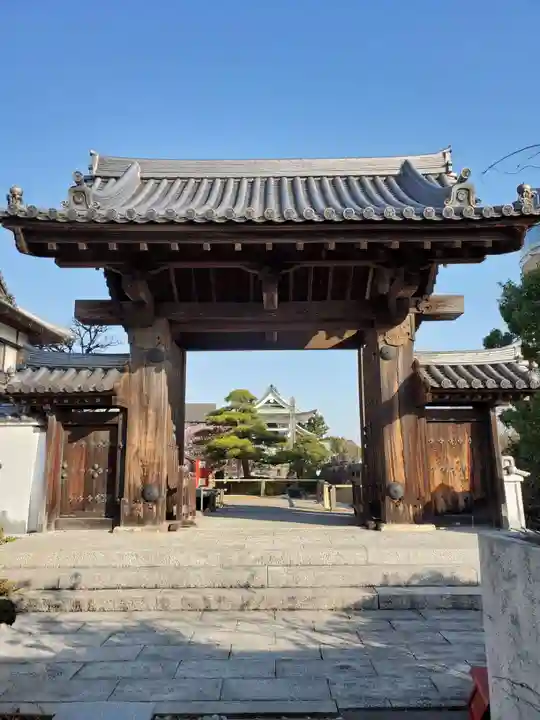 月照寺の山門・神門