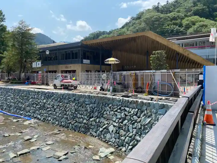 高尾山麓氷川神社(東京都)
