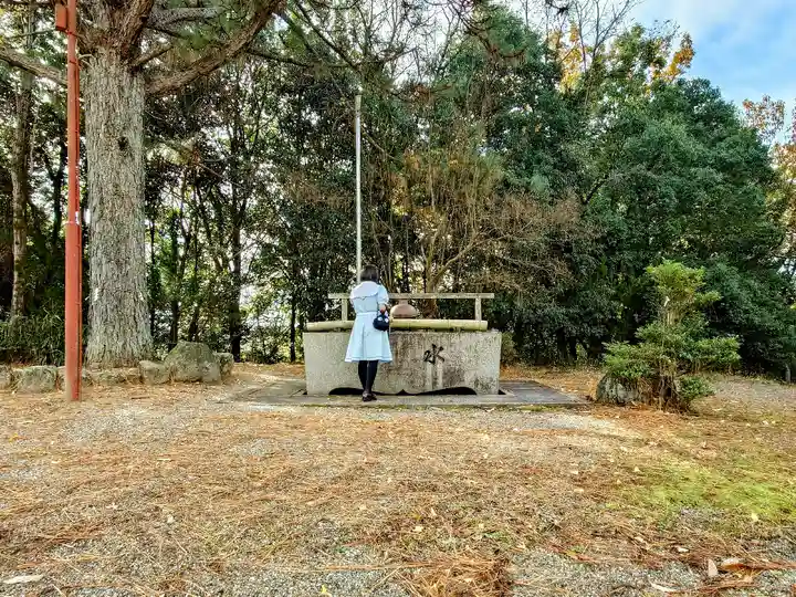 曽野稲荷神社の手水舎