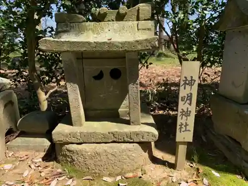 御前神社の末社