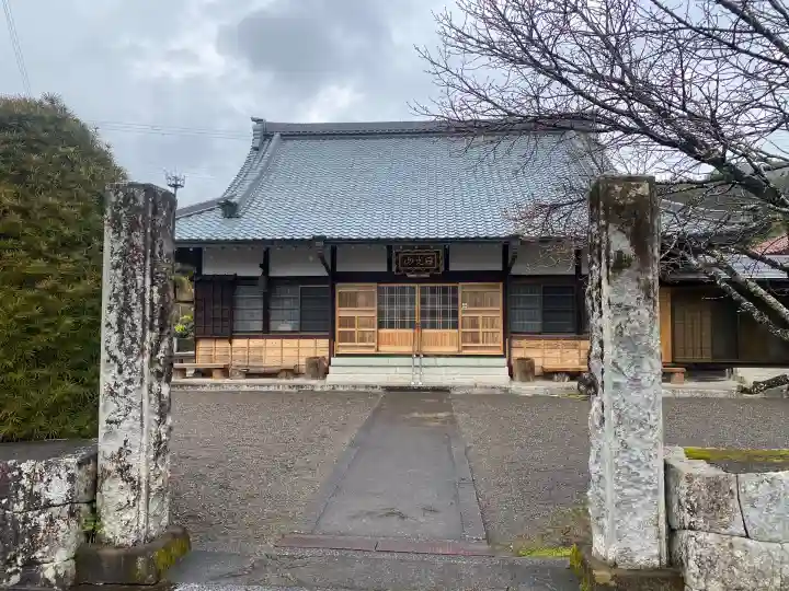 永明寺の{uncategorized: "未分類", other: "その他", undefined: "問題あり", building: "その他建物", grave: "お墓", sacred_gate: "鳥居", guardian: "狛犬", statue: "像", buddha: "仏像", history: "歴史", nature: "自然", garden: "庭園", animal: "動物", pagoda: "塔", temizu: "手水舎", mountain_gate: "山門・神門", sanctuary: "本殿・本堂", subordinate: "末社・摂社", art: "芸術", scenery: "景色", jizo: "地蔵", ema: "絵馬", goshuin: "御朱印", omikuji: "おみくじ", items: "授与品その他", amulet: "お守り", goshuincho: "御朱印帳", eats: "食事", festival: "お祭り", votive_dance: "神楽", shichigosan: "七五三参", wedding: "結婚式", experience: "体験その他", initially: "初詣", around: "周辺", anti_infection: "感染症対策"}