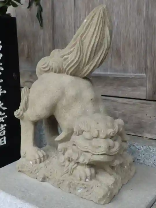 國庁裏神社の狛犬