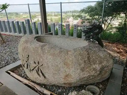 八柱神社の手水舎