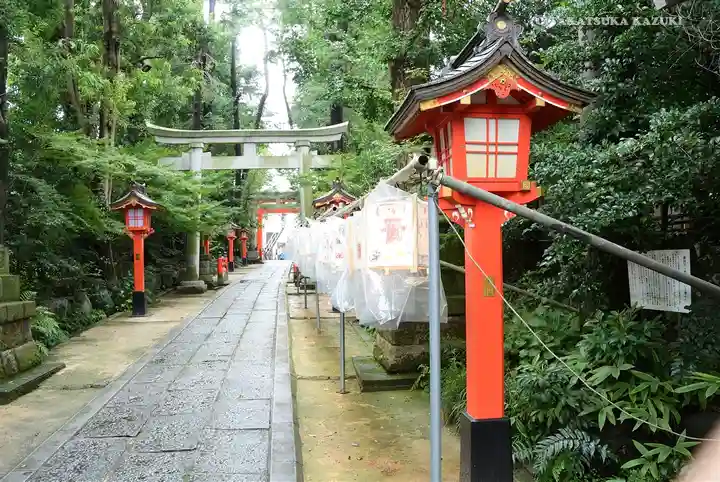 馬橋稲荷神社の鳥居