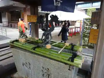 豊川稲荷東京別院の手水舎