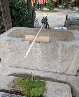 片埜神社の手水舎