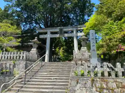 城上神社の{uncategorized: "未分類", other: "その他", undefined: "問題あり", building: "その他建物", grave: "お墓", sacred_gate: "鳥居", guardian: "狛犬", statue: "像", buddha: "仏像", history: "歴史", nature: "自然", garden: "庭園", animal: "動物", pagoda: "塔", temizu: "手水舎", mountain_gate: "山門・神門", sanctuary: "本殿・本堂", subordinate: "末社・摂社", art: "芸術", scenery: "景色", jizo: "地蔵", ema: "絵馬", goshuin: "御朱印", omikuji: "おみくじ", items: "授与品その他", amulet: "お守り", goshuincho: "御朱印帳", eats: "食事", festival: "お祭り", votive_dance: "神楽", shichigosan: "七五三参", wedding: "結婚式", experience: "体験その他", initially: "初詣", around: "周辺", anti_infection: "感染症対策"}