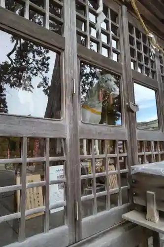 飛騨一宮水無神社の像