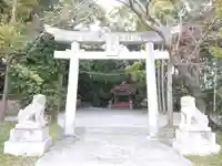 薦神社の鳥居