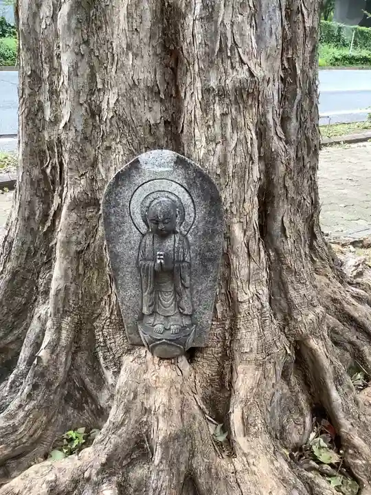日出神社の地蔵