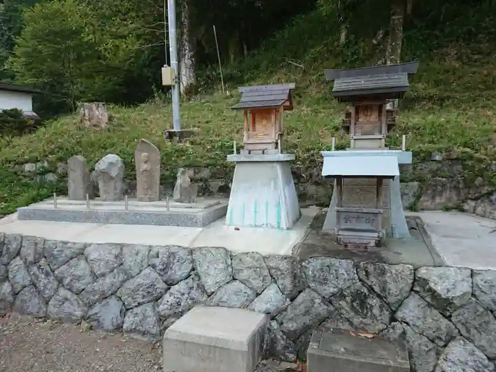 白山神社の末社・摂社