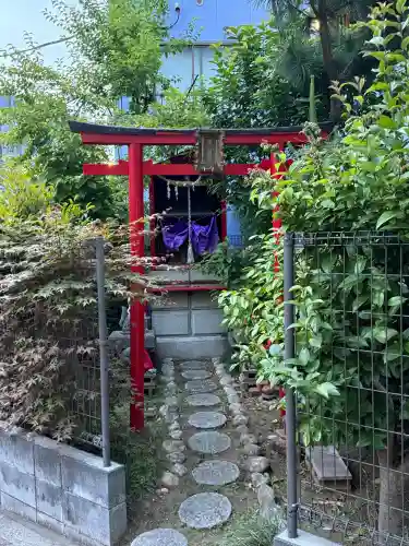 豊川稲荷の{uncategorized: "未分類", other: "その他", undefined: "問題あり", building: "その他建物", grave: "お墓", sacred_gate: "鳥居", guardian: "狛犬", statue: "像", buddha: "仏像", history: "歴史", nature: "自然", garden: "庭園", animal: "動物", pagoda: "塔", temizu: "手水舎", mountain_gate: "山門・神門", sanctuary: "本殿・本堂", subordinate: "末社・摂社", art: "芸術", scenery: "景色", jizo: "地蔵", ema: "絵馬", goshuin: "御朱印", omikuji: "おみくじ", items: "授与品その他", amulet: "お守り", goshuincho: "御朱印帳", eats: "食事", festival: "お祭り", votive_dance: "神楽", shichigosan: "七五三参", wedding: "結婚式", experience: "体験その他", initially: "初詣", around: "周辺", anti_infection: "感染症対策"}