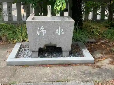 神明神社の手水舎