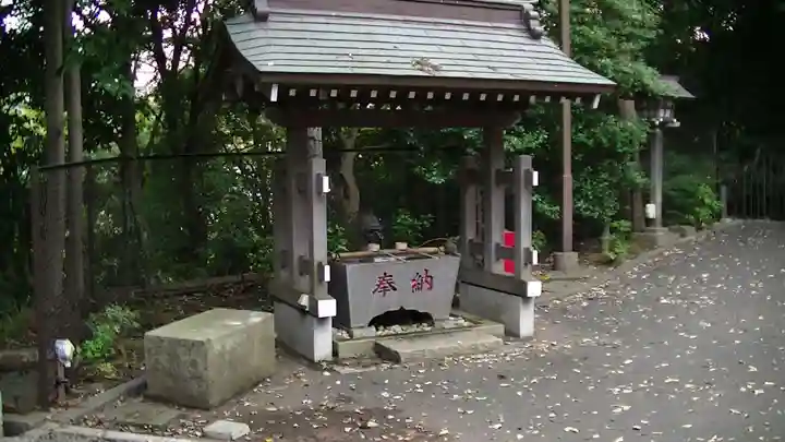 茅ヶ崎杉山神社の手水舎