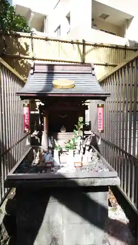 妻戀神社の末社・摂社