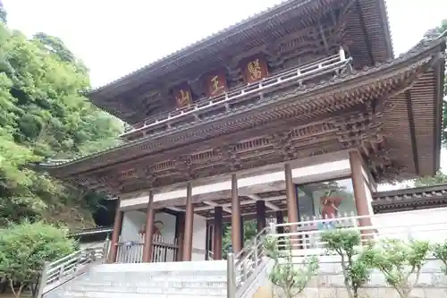 大窪寺の山門