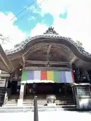 岩水寺の本殿