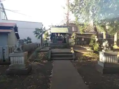 新田稲荷神社の末社・摂社