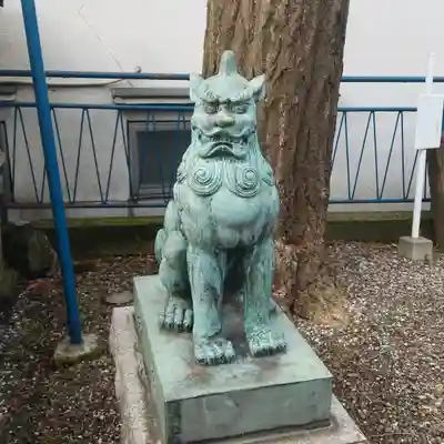 寄木神社の狛犬