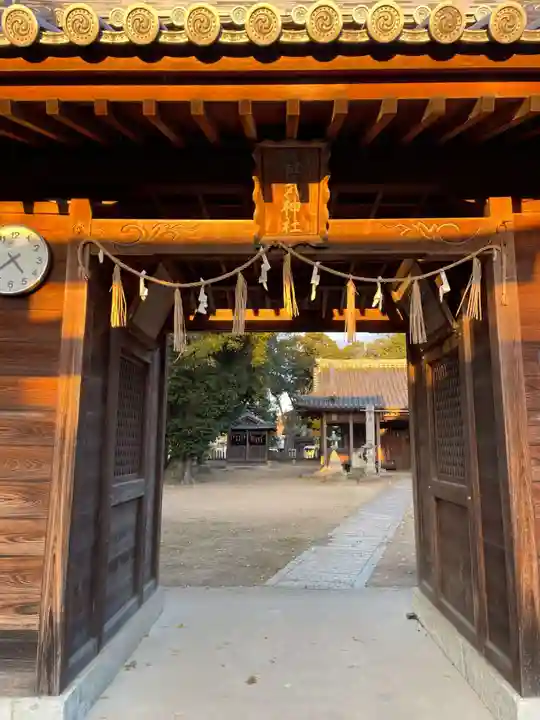 益気神社の山門・神門