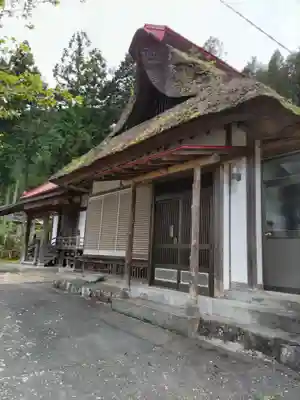 長福寺の本殿・本堂